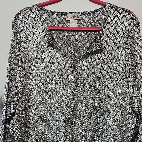 Vtg DIVINE Tunic Top Metallic Silver Chevron Cut-Out Design Disco Flowy Size 3XL - Picture 4 of 16